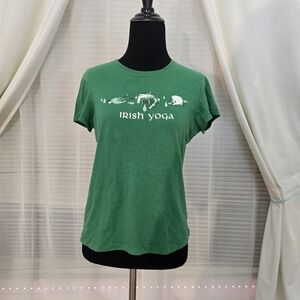 Green Irish Yoga Women's Tshirt S